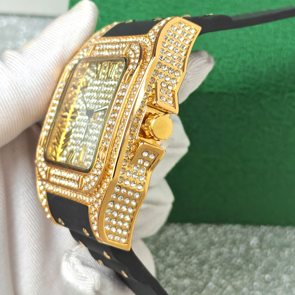 Hip Hop Iced Out Bling Square  – Luxury Watch With Rubber Strap recenzja i cena