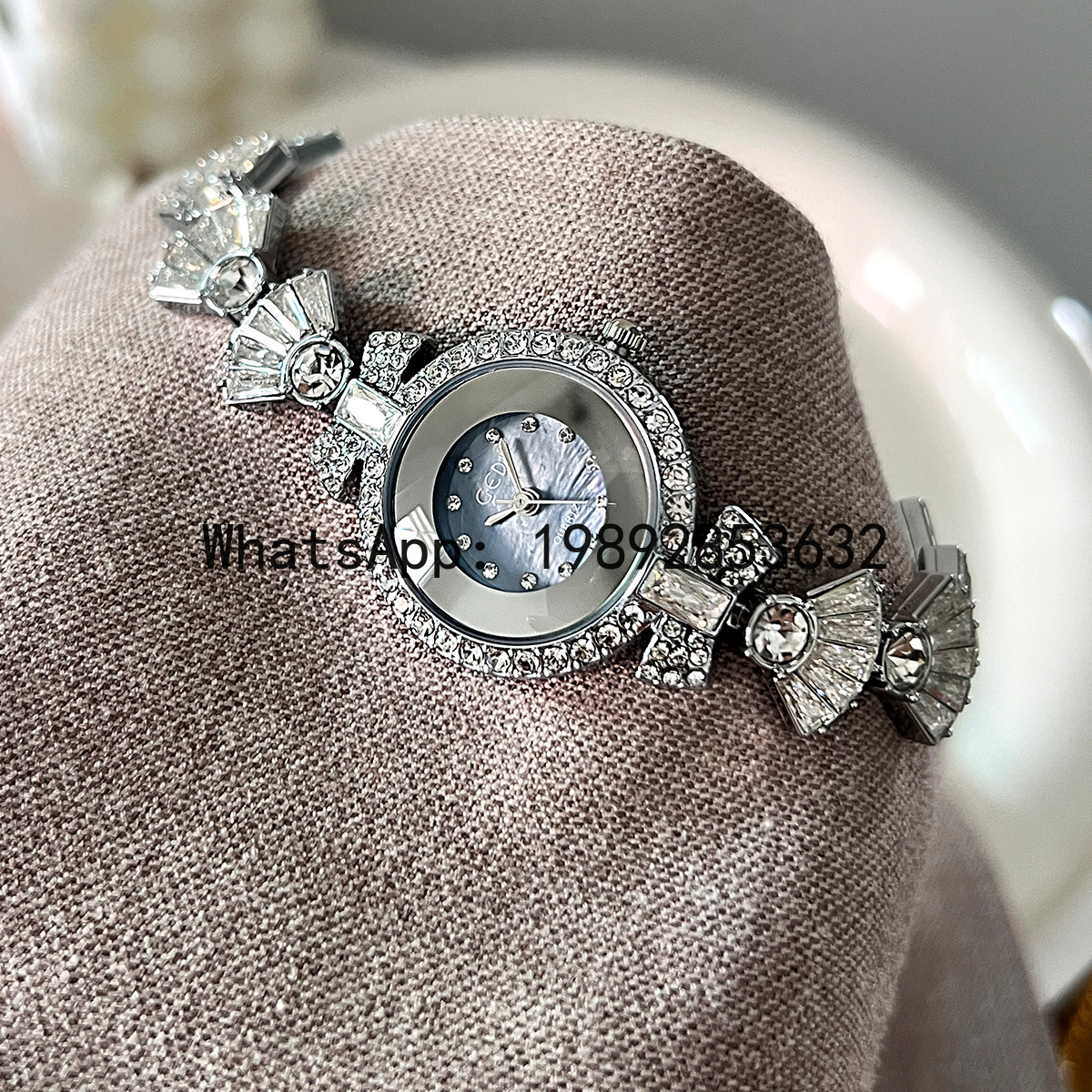 SLT Women's Light Luxury Diamo – Luxury Watch Events recenzja i cena